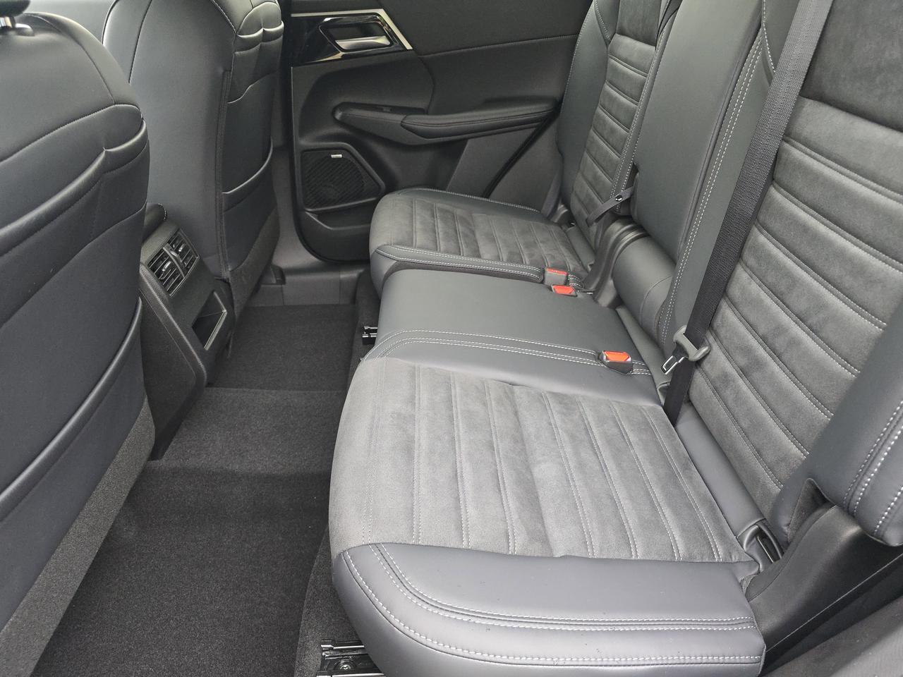 2025 Mitsubishi Outlander SE Chattanooga TN