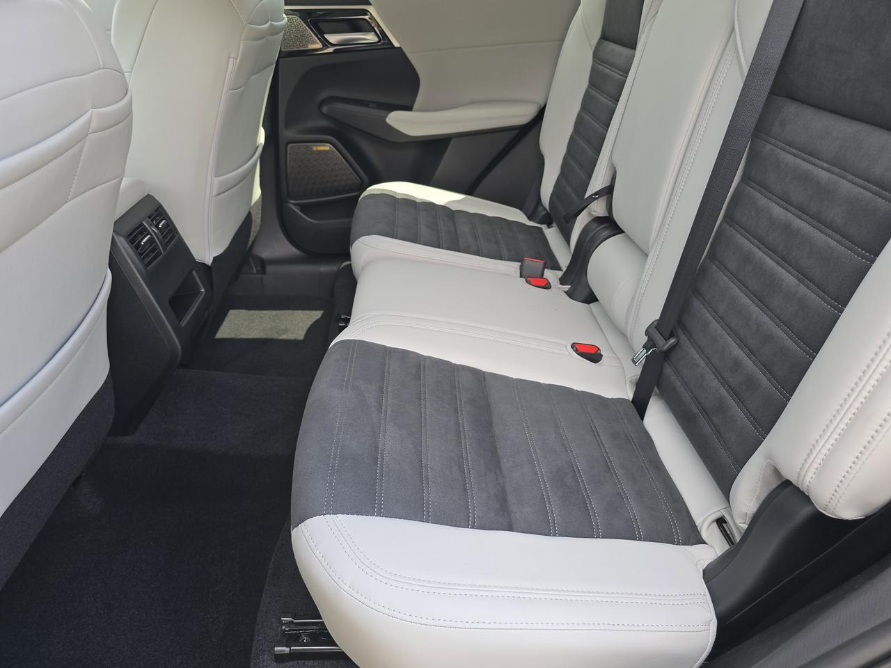 2025 Mitsubishi Outlander SE Chattanooga TN