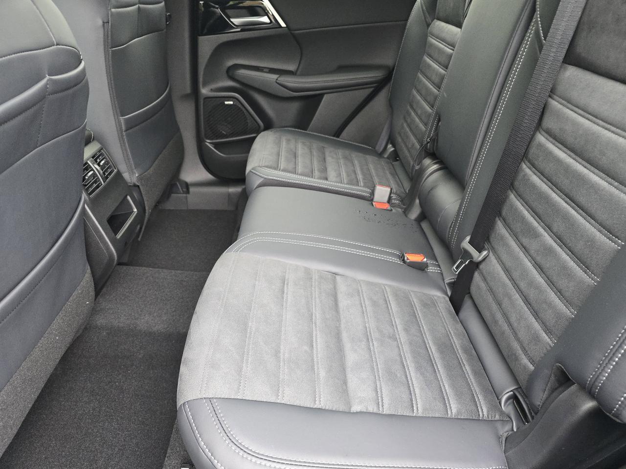 2025 Mitsubishi Outlander SE Chattanooga TN