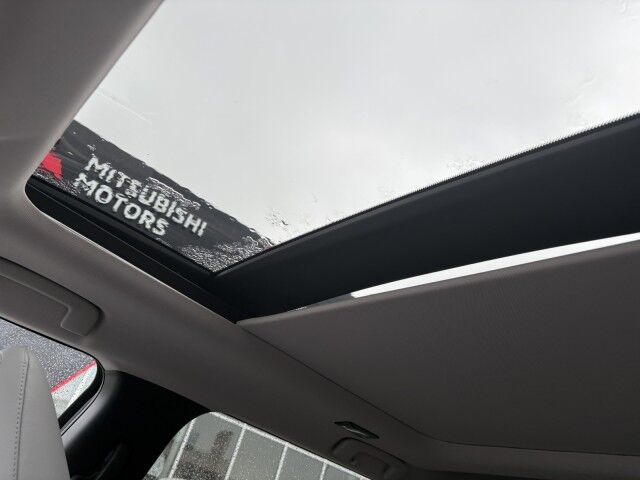 2025 Mitsubishi Outlander SE Grande Prairie AB