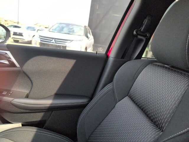 2025 Mitsubishi Outlander SE Grande Prairie AB