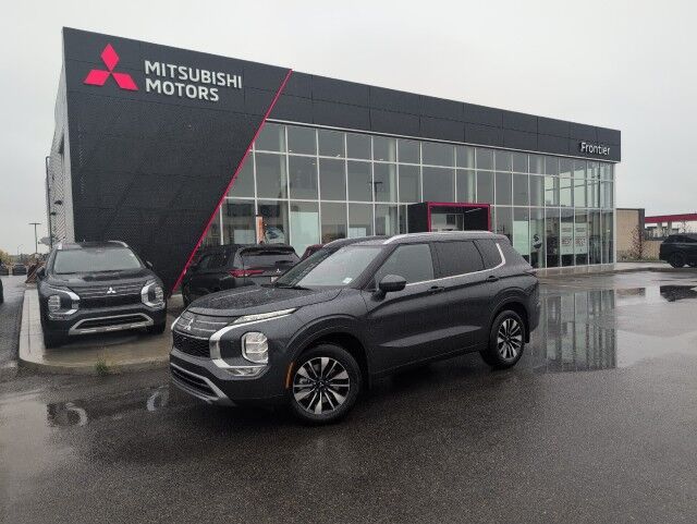 2025 Mitsubishi Outlander SE