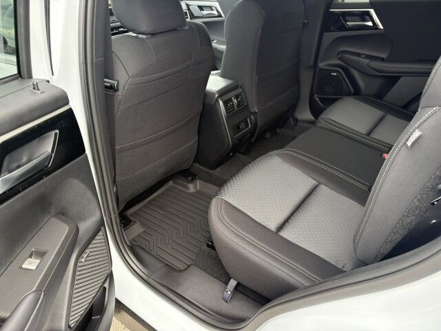2025 Mitsubishi Outlander SE Grande Prairie AB