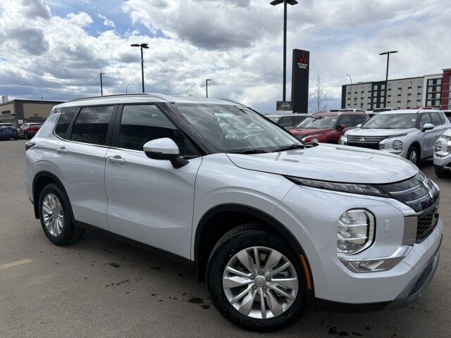 2025 Mitsubishi Outlander SE Grande Prairie AB