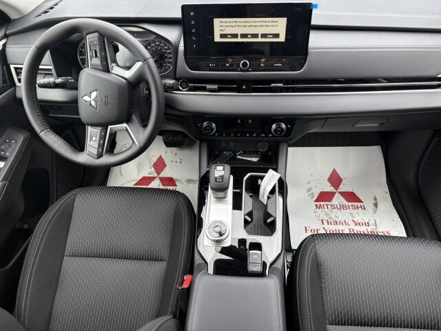 2025 Mitsubishi Outlander SE Grande Prairie AB