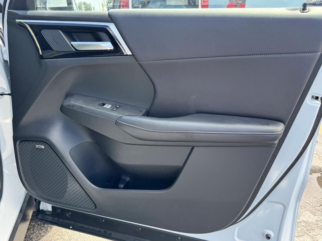 2025 Mitsubishi Outlander SE Miami FL