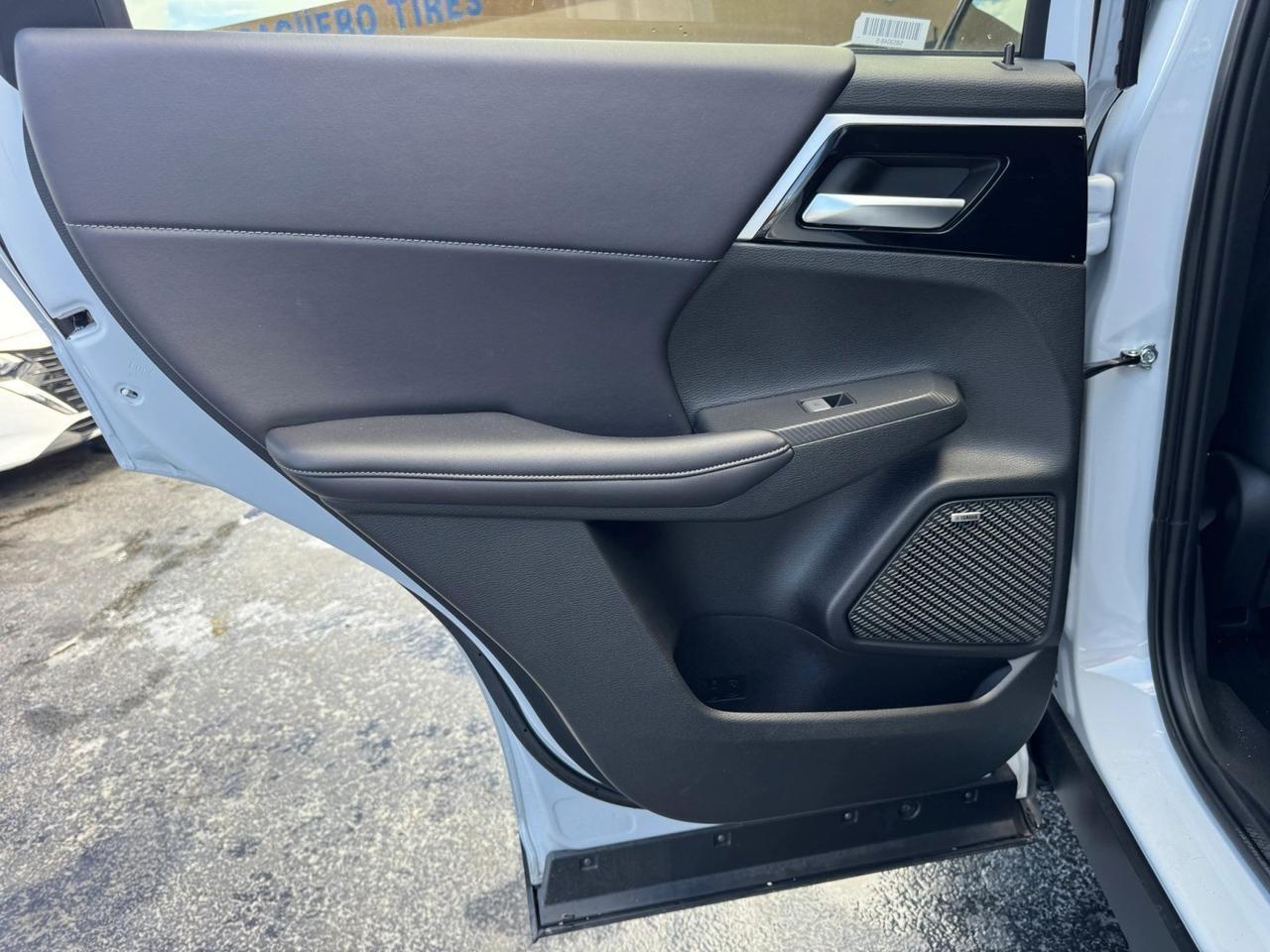 2025 Mitsubishi Outlander SE Miami FL