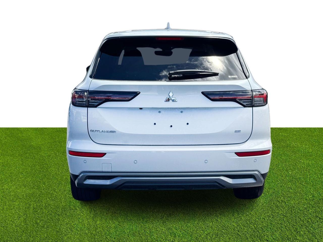 2025 Mitsubishi Outlander SE Miami FL