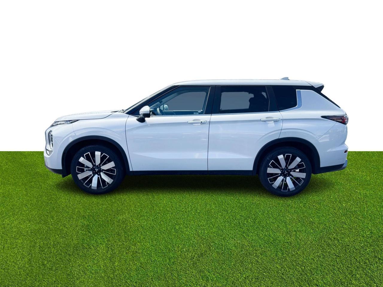 2025 Mitsubishi Outlander SE Miami FL