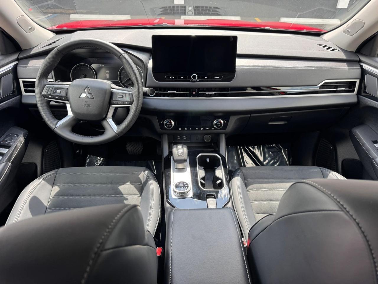 2025 Mitsubishi Outlander SE Miami FL