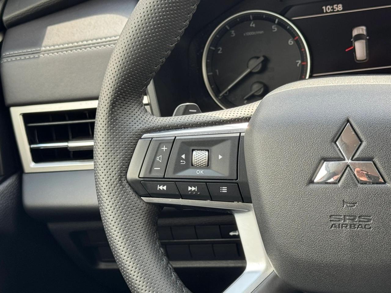 2025 Mitsubishi Outlander SE Miami FL