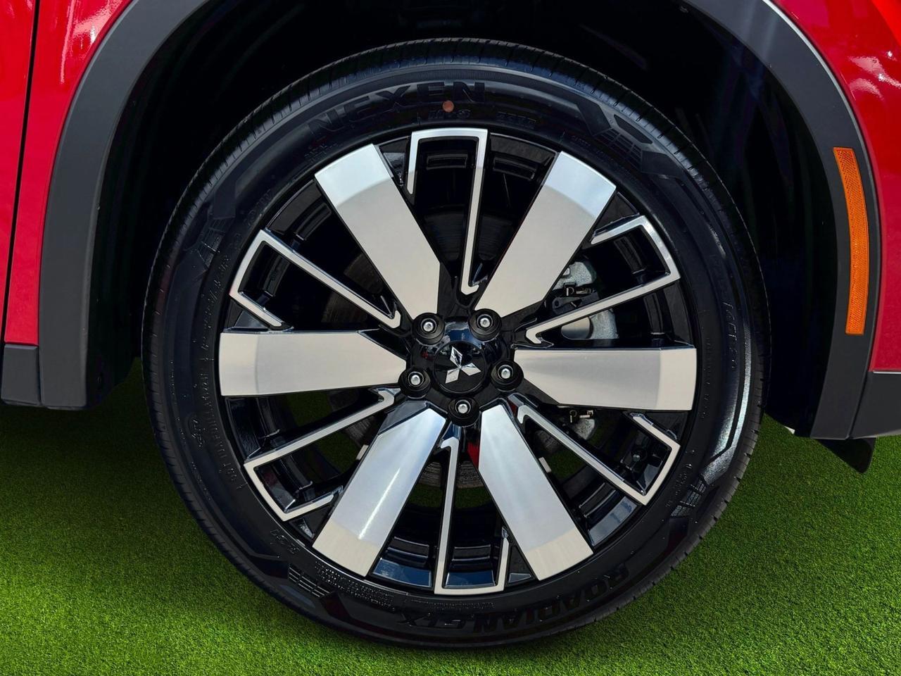 2025 Mitsubishi Outlander SE Miami FL