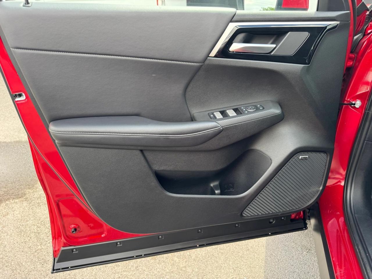 2025 Mitsubishi Outlander SE Miami FL