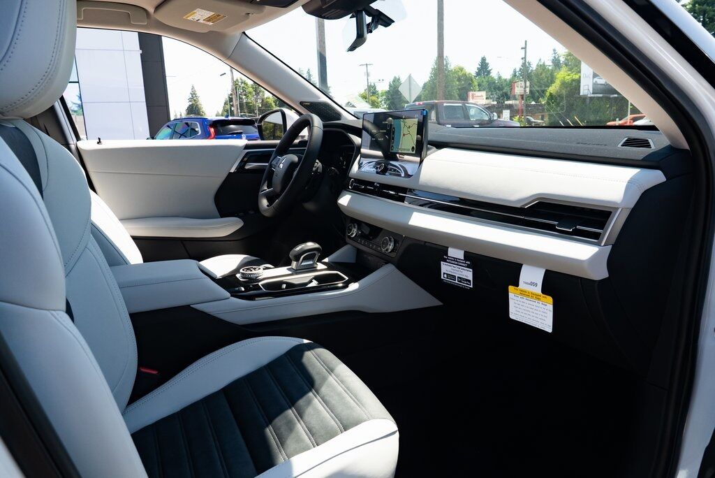 2025 Mitsubishi Outlander SE Milwaukie OR