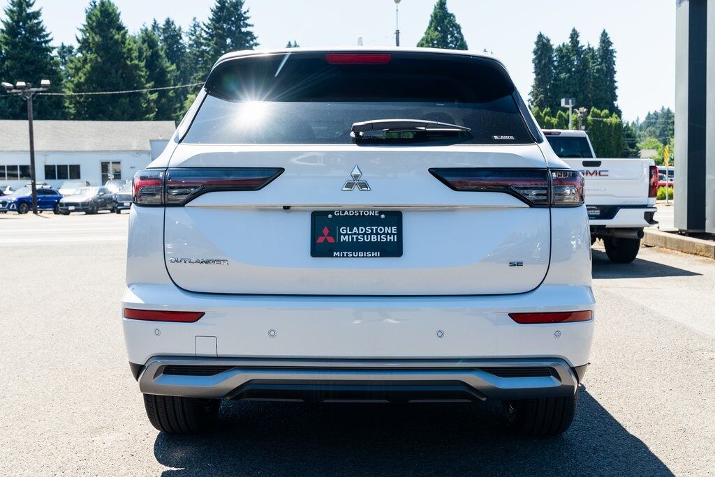 2025 Mitsubishi Outlander SE Milwaukie OR