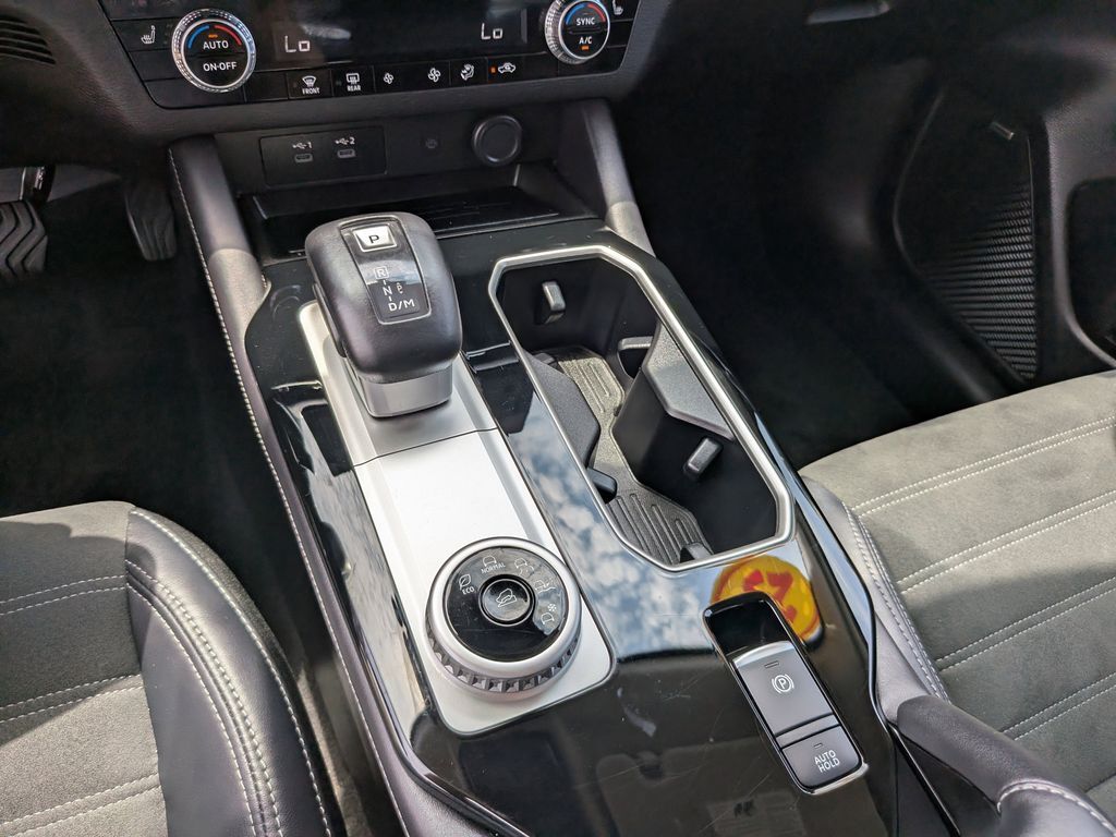 2025 Mitsubishi Outlander SE San Clemente CA