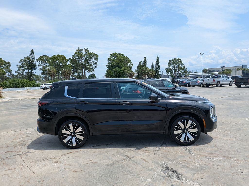 2025 Mitsubishi Outlander SE San Clemente CA