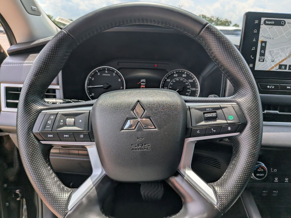 2025 Mitsubishi Outlander SE San Clemente CA