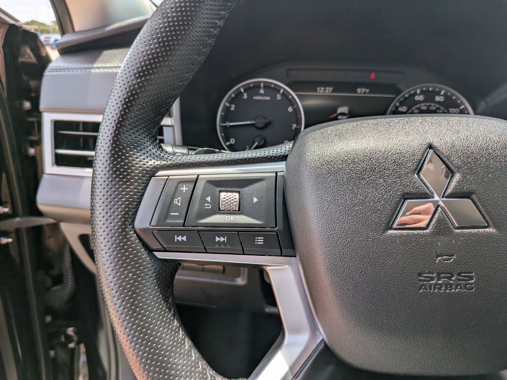 2025 Mitsubishi Outlander SE San Clemente CA