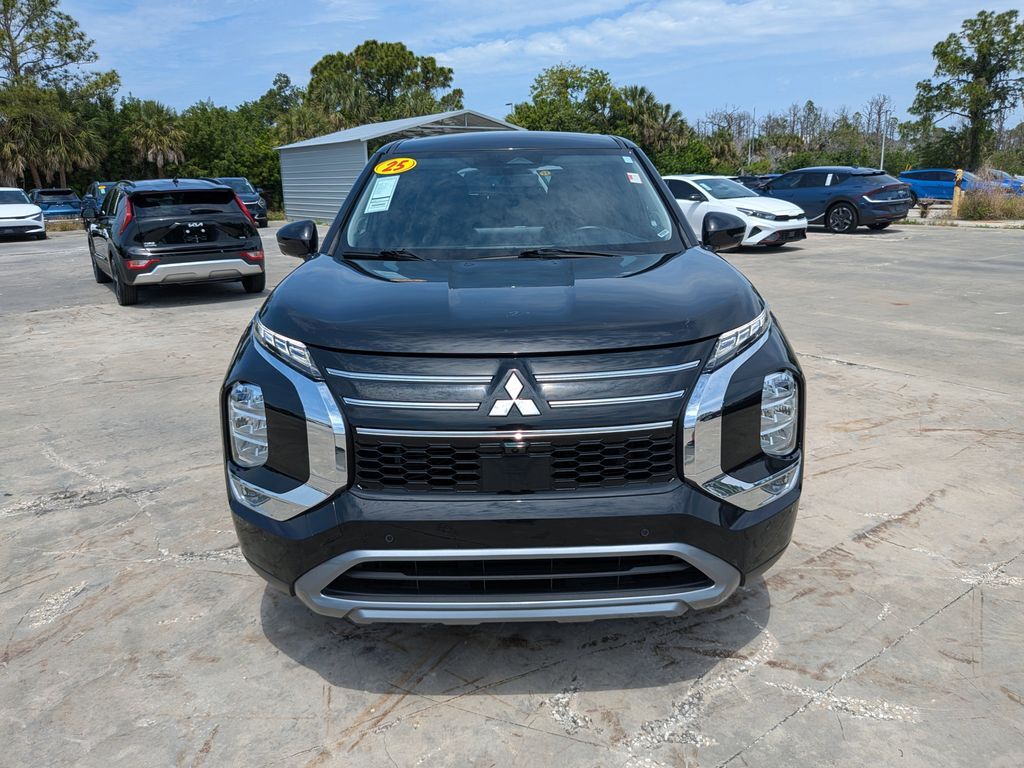 2025 Mitsubishi Outlander SE San Clemente CA