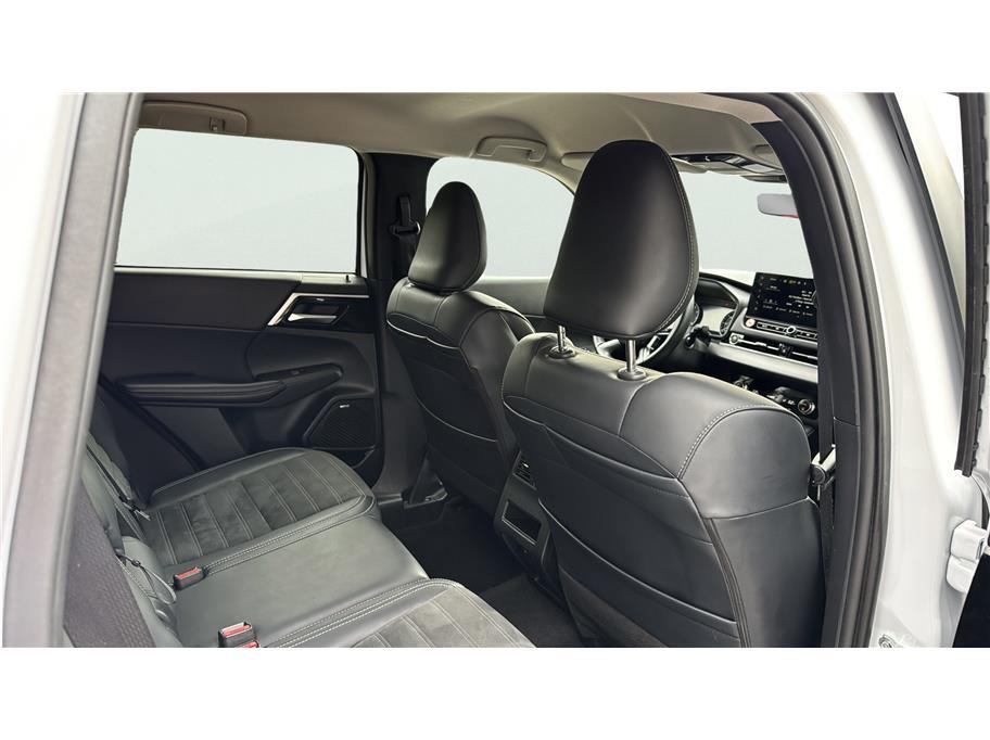 2025 Mitsubishi Outlander SE Sport Utility 4D Folsom CA