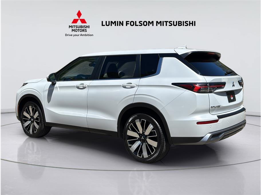 2025 Mitsubishi Outlander SE Sport Utility 4D Folsom CA