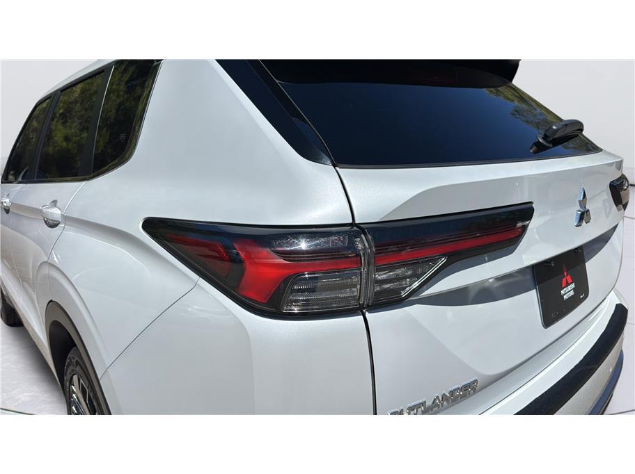 2025 Mitsubishi Outlander SE Sport Utility 4D Folsom CA