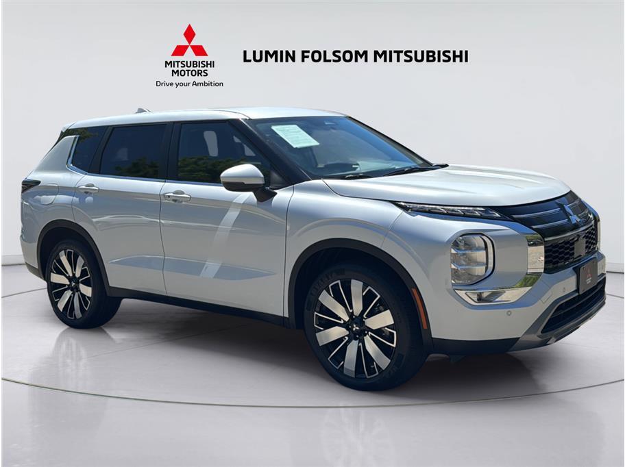 2025 Mitsubishi Outlander SE Sport Utility 4D Folsom CA