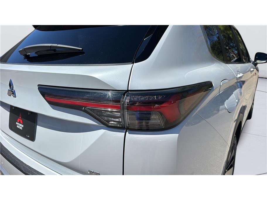 2025 Mitsubishi Outlander SE Sport Utility 4D Folsom CA