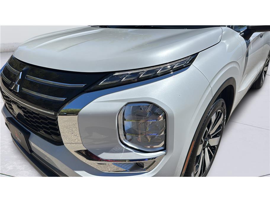 2025 Mitsubishi Outlander SE Sport Utility 4D Folsom CA