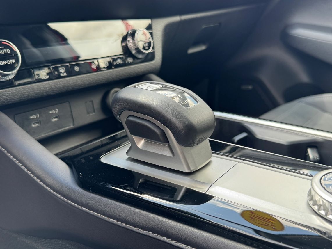 2025 Mitsubishi Outlander SE Sport Utility 4D