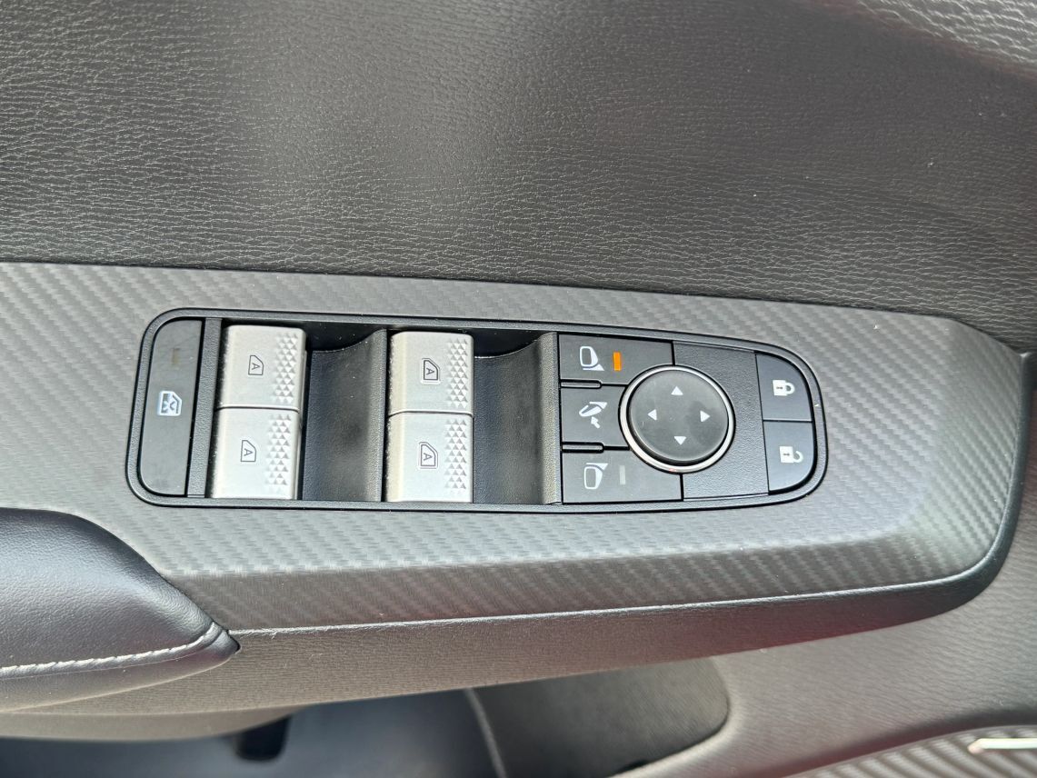 2025 Mitsubishi Outlander SE Sport Utility 4D