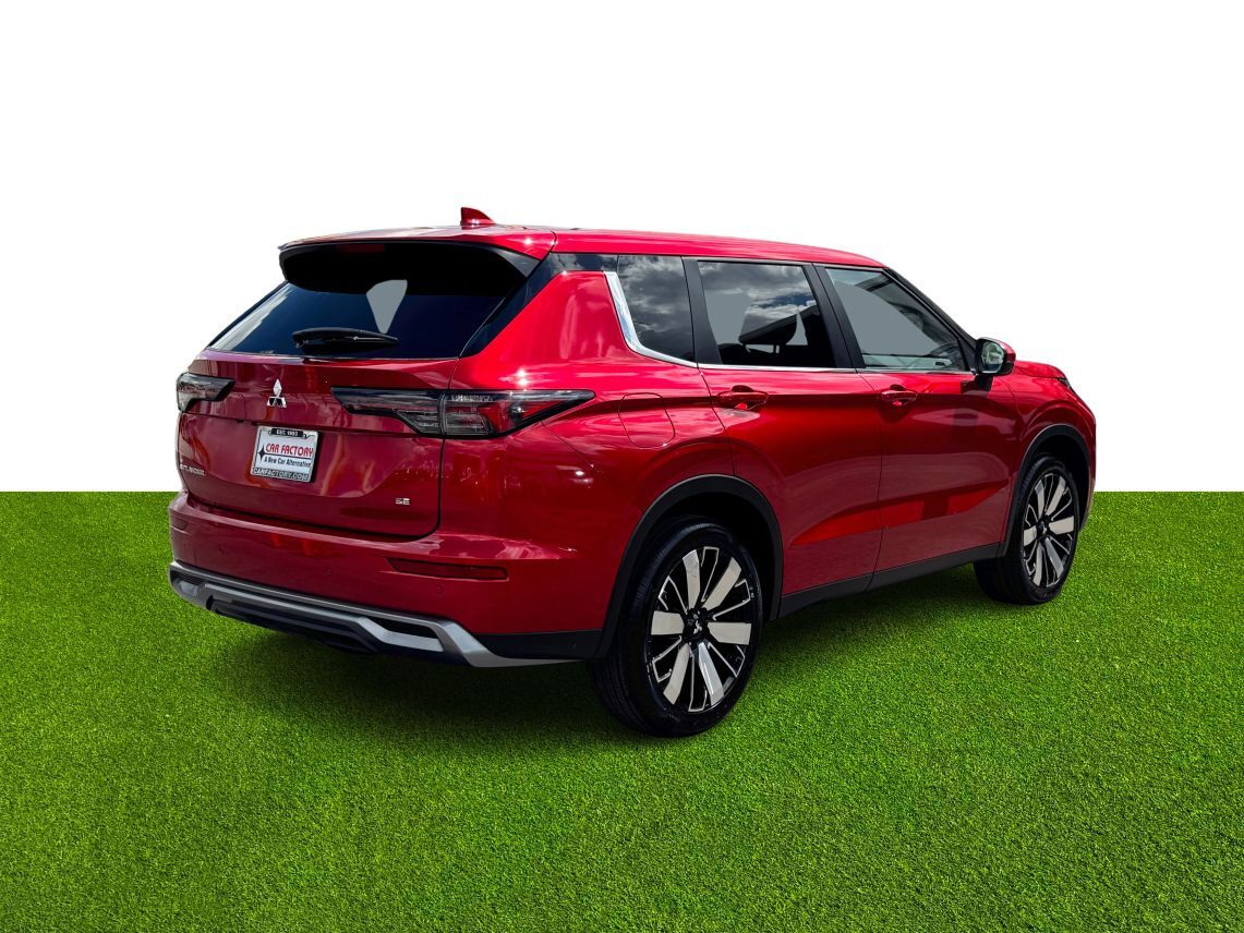 2025 Mitsubishi Outlander SE Sport Utility 4D