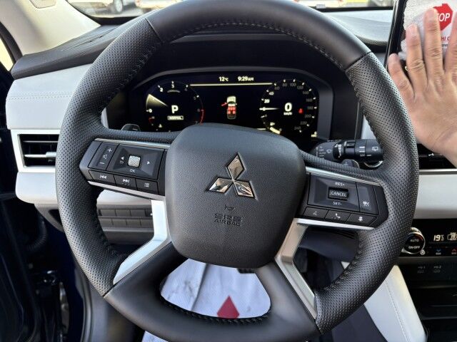 2025 Mitsubishi Outlander SE Whitecourt AB