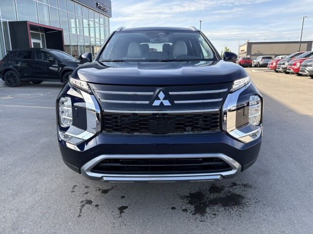 2025 Mitsubishi Outlander SE Whitecourt AB