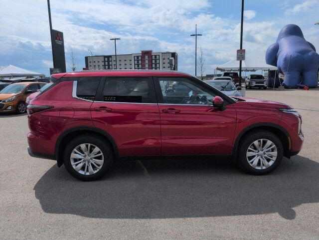 2025 Mitsubishi Outlander SE Whitecourt AB