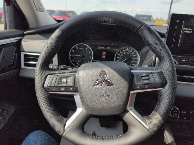 2025 Mitsubishi Outlander SE Whitecourt AB