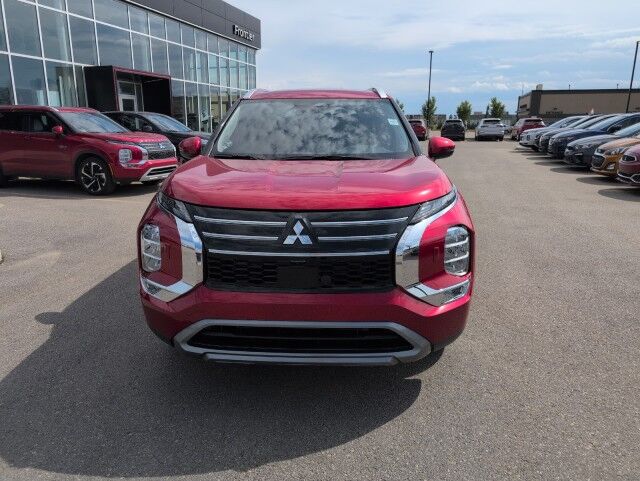 2025 Mitsubishi Outlander SE Whitecourt AB