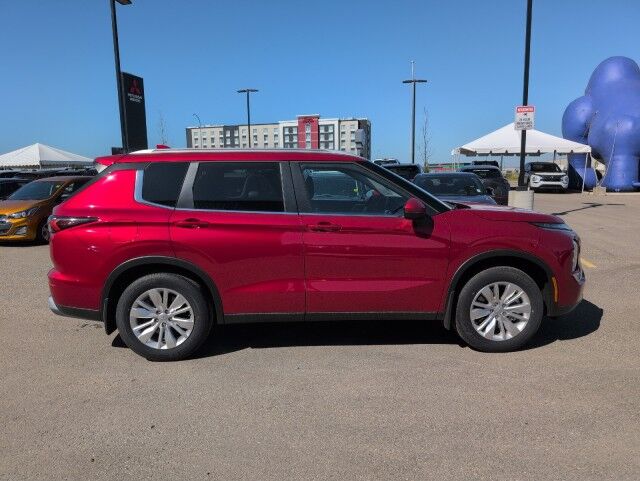 2025 Mitsubishi Outlander SE Whitecourt AB