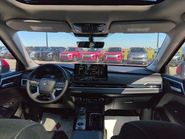 2025 Mitsubishi Outlander SE Whitecourt AB