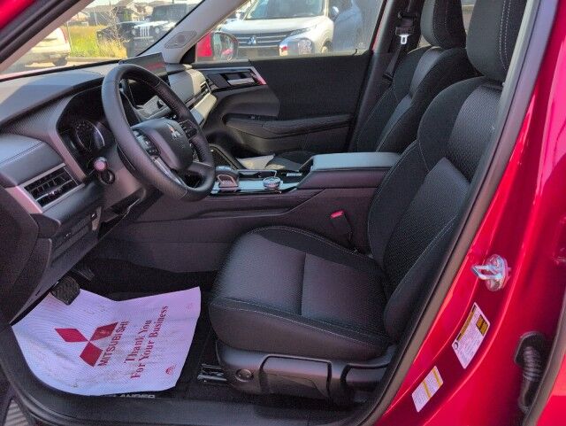 2025 Mitsubishi Outlander SE Whitecourt AB