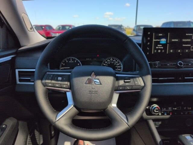 2025 Mitsubishi Outlander SE Whitecourt AB