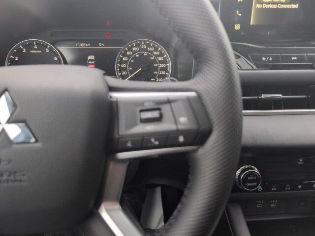 2025 Mitsubishi Outlander SE Whitecourt AB