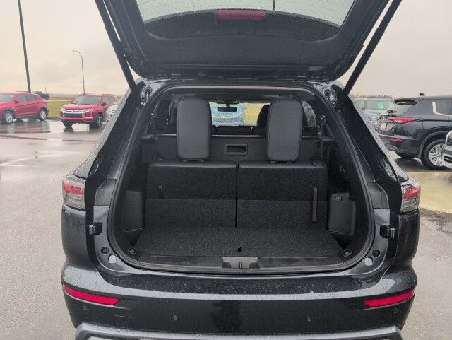 2025 Mitsubishi Outlander SE Whitecourt AB