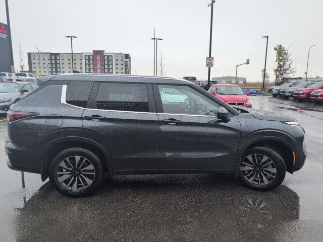 2025 Mitsubishi Outlander SE Whitecourt AB