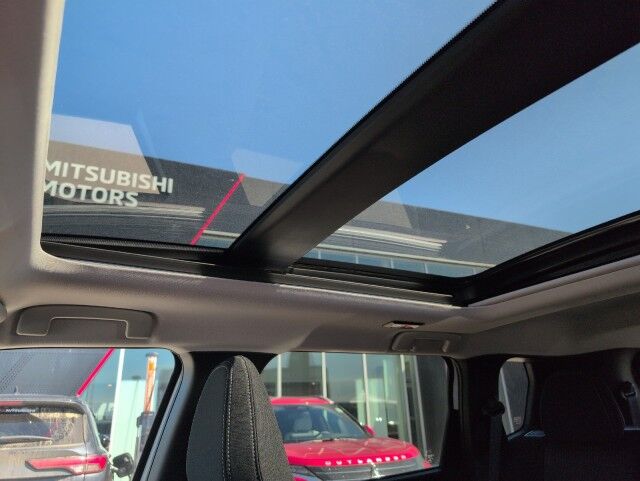 2025 Mitsubishi Outlander SE Whitecourt AB