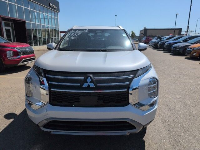 2025 Mitsubishi Outlander SE Whitecourt AB