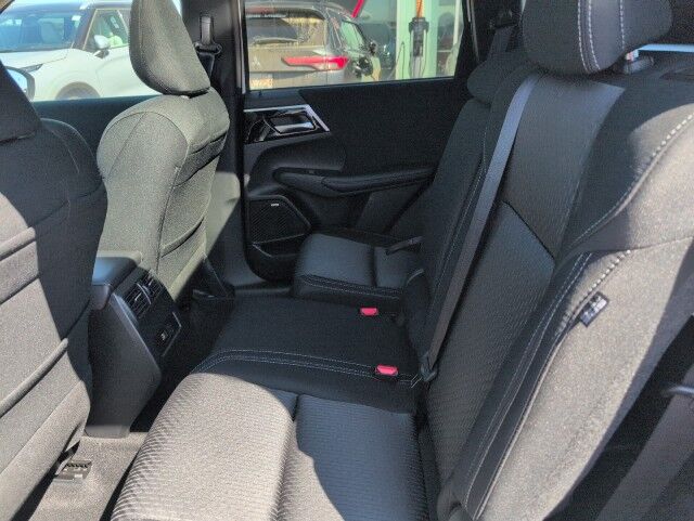 2025 Mitsubishi Outlander SE Whitecourt AB