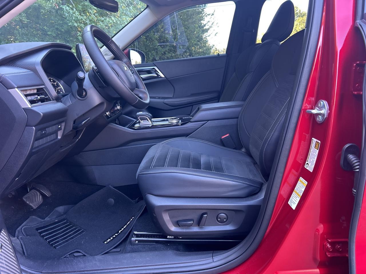 2025 Mitsubishi Outlander SE Ashland VA