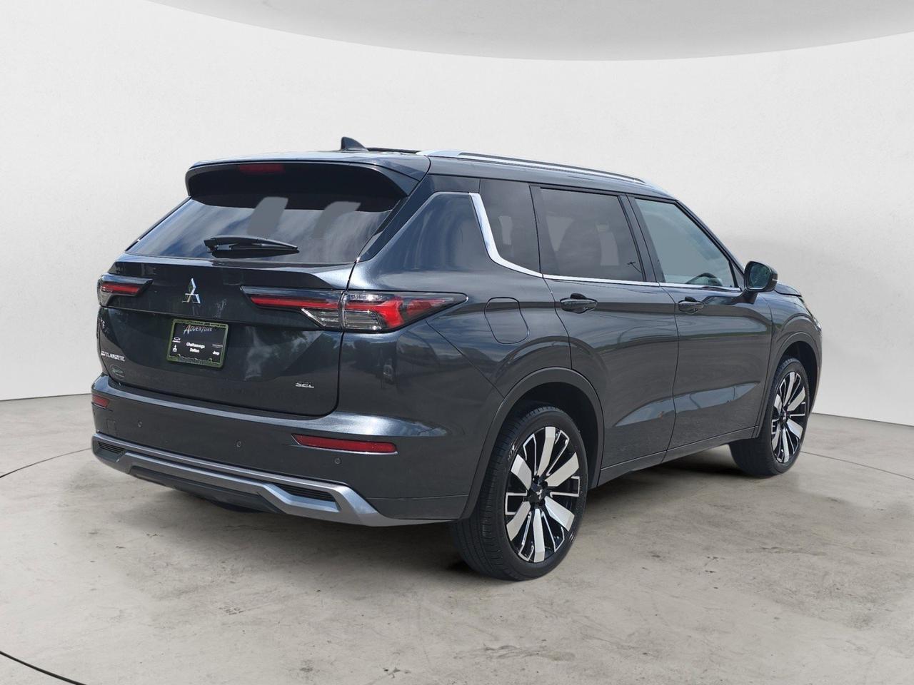 2025 Mitsubishi Outlander SEL Chattanooga TN